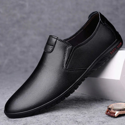 Black Casual Leather Shoes for Men in Korean Style
