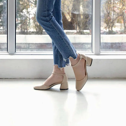 Fashionable Chunky Heeled Mary Jane Sandals for Women